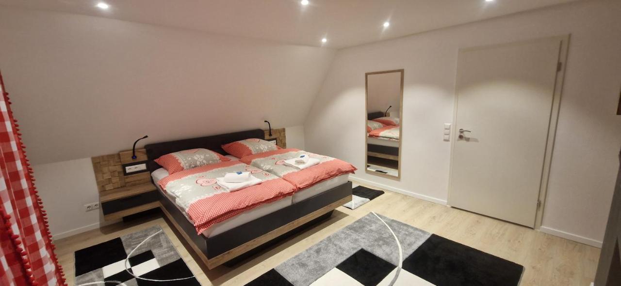 Renatas Ferienwohnung ซัสบาควัลเดิน ภายนอก รูปภาพ