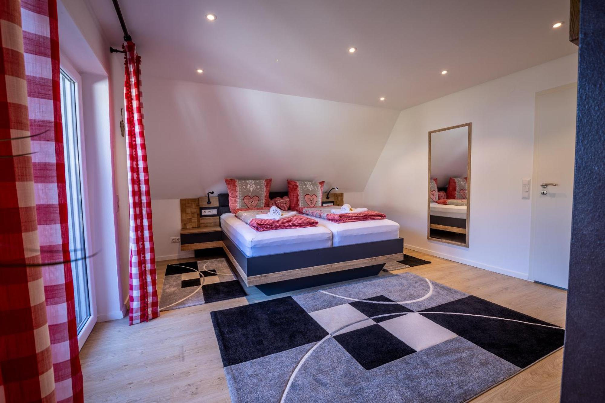 Renatas Ferienwohnung ซัสบาควัลเดิน ภายนอก รูปภาพ