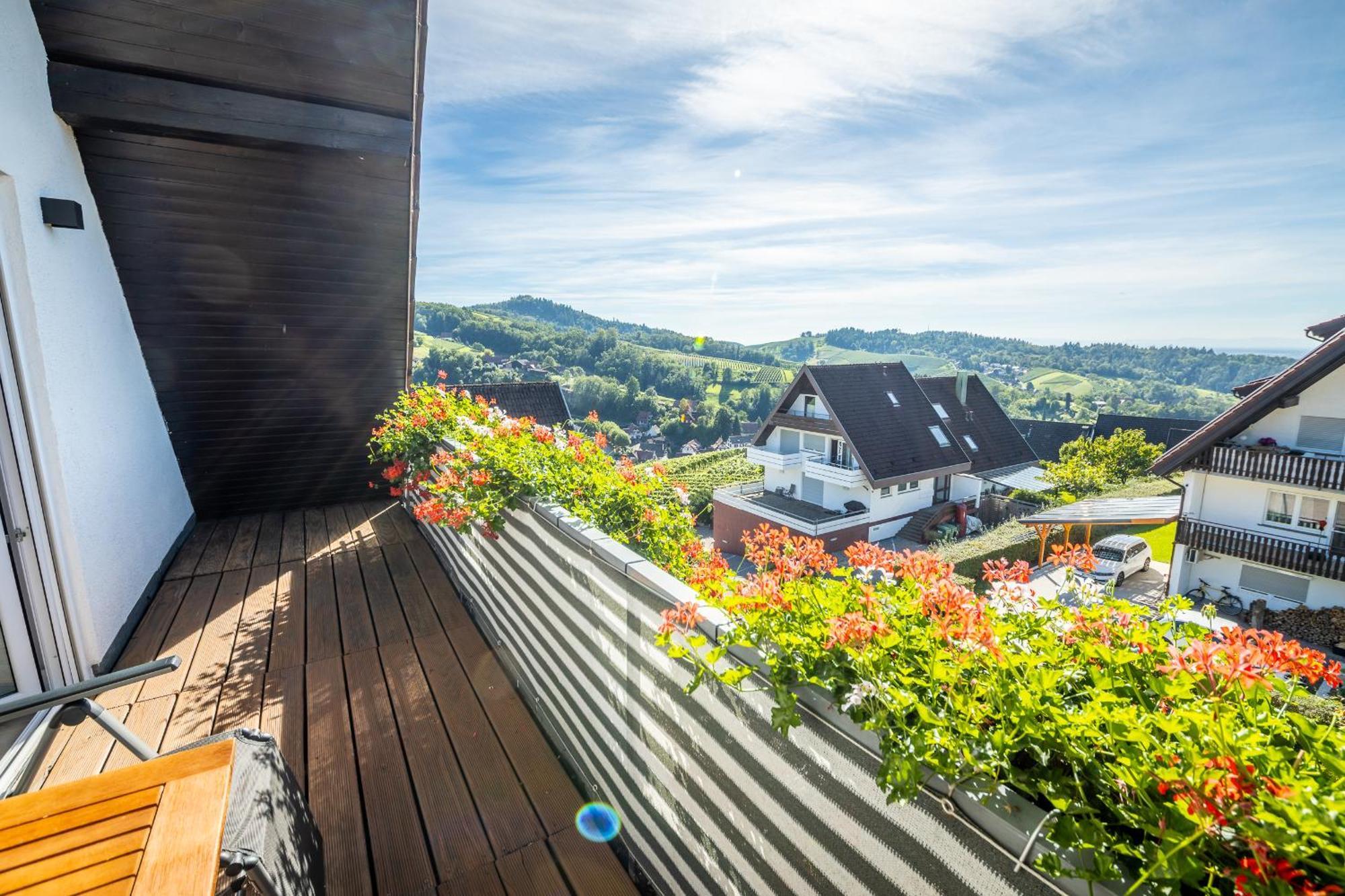 Renatas Ferienwohnung ซัสบาควัลเดิน ภายนอก รูปภาพ