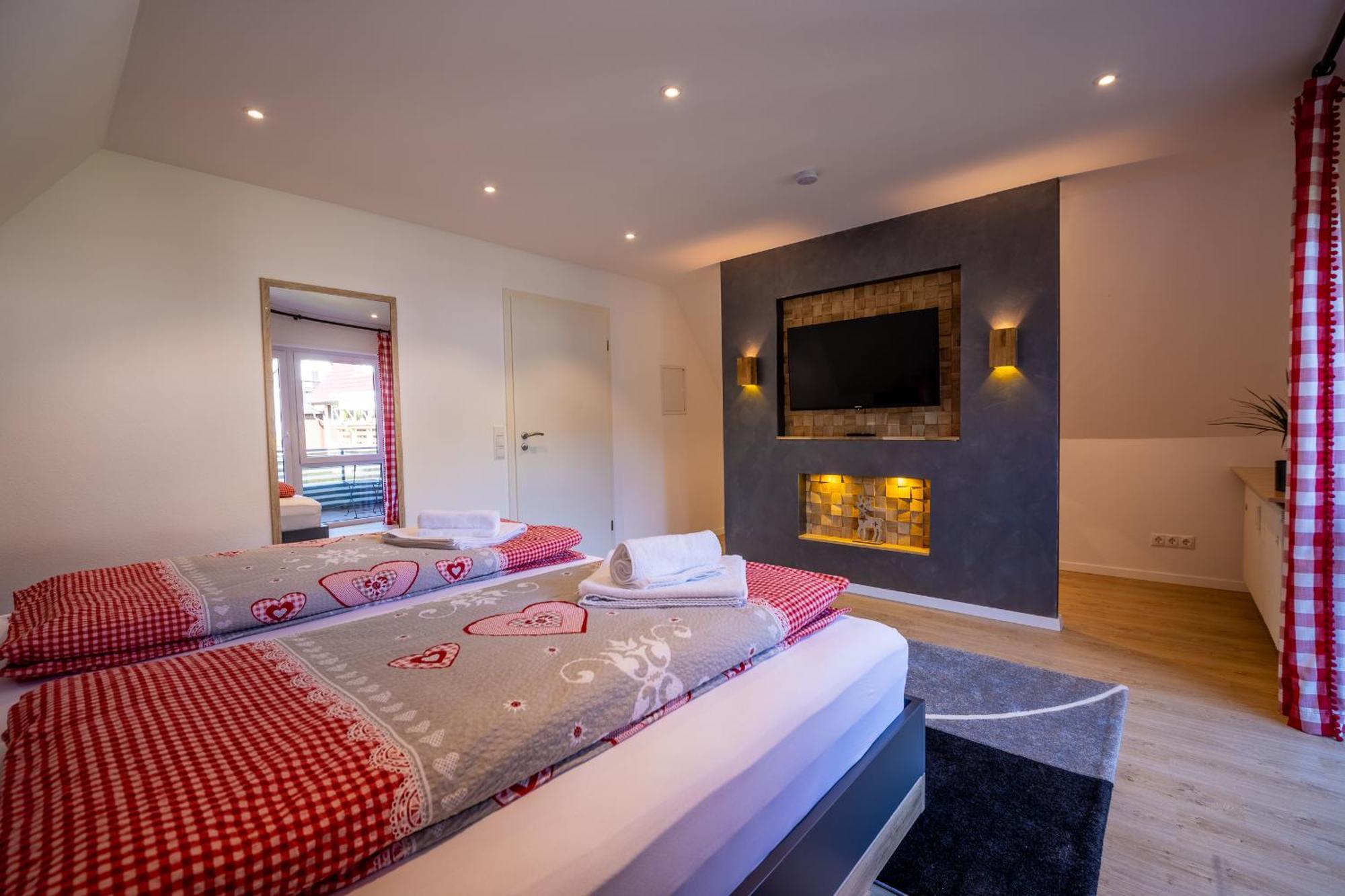 Renatas Ferienwohnung ซัสบาควัลเดิน ภายนอก รูปภาพ